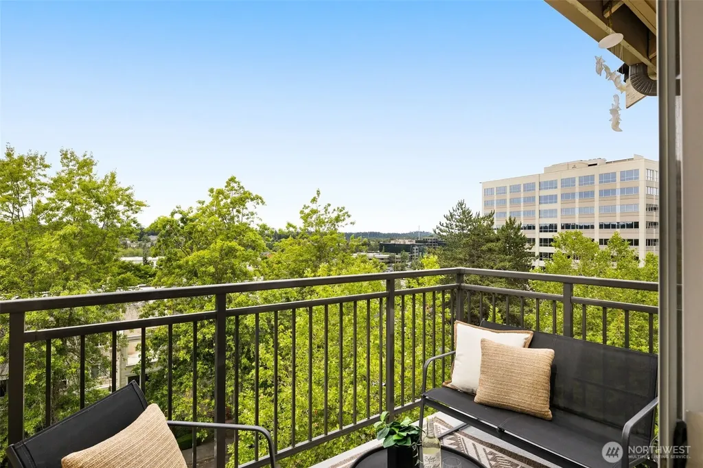 3811 SE 130th Lane Bellevue WA 98006