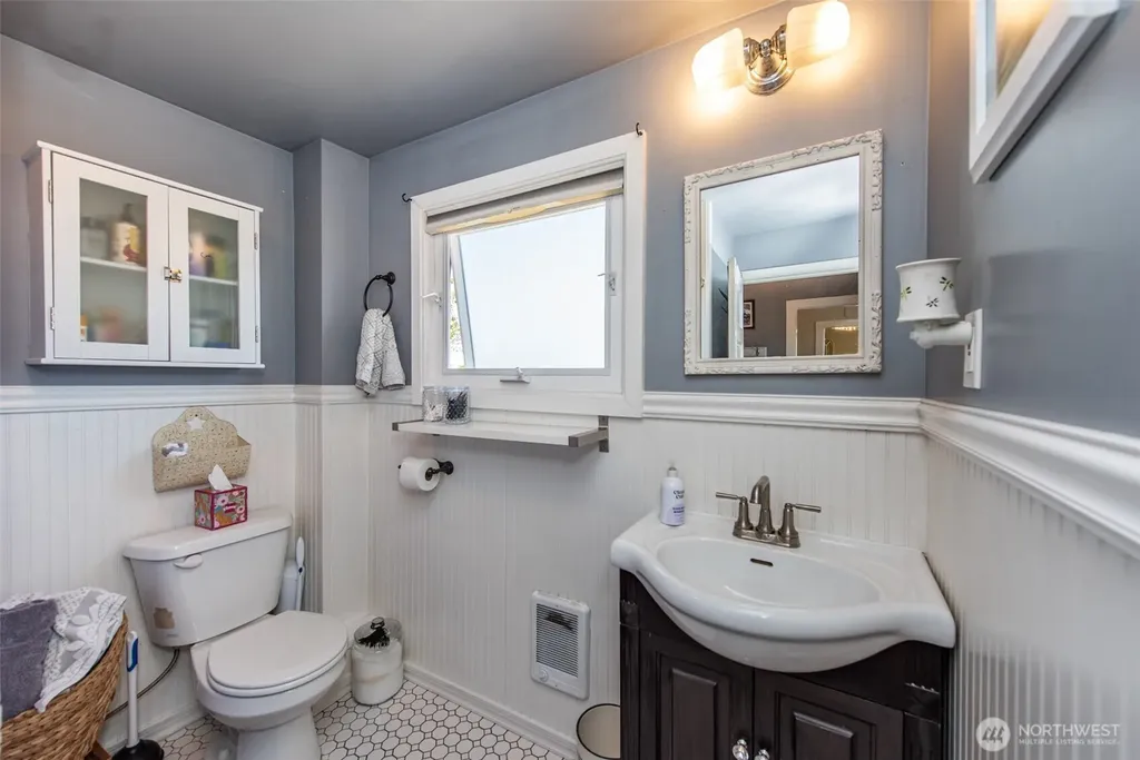 233 E 9th Street Port Angeles WA 98362