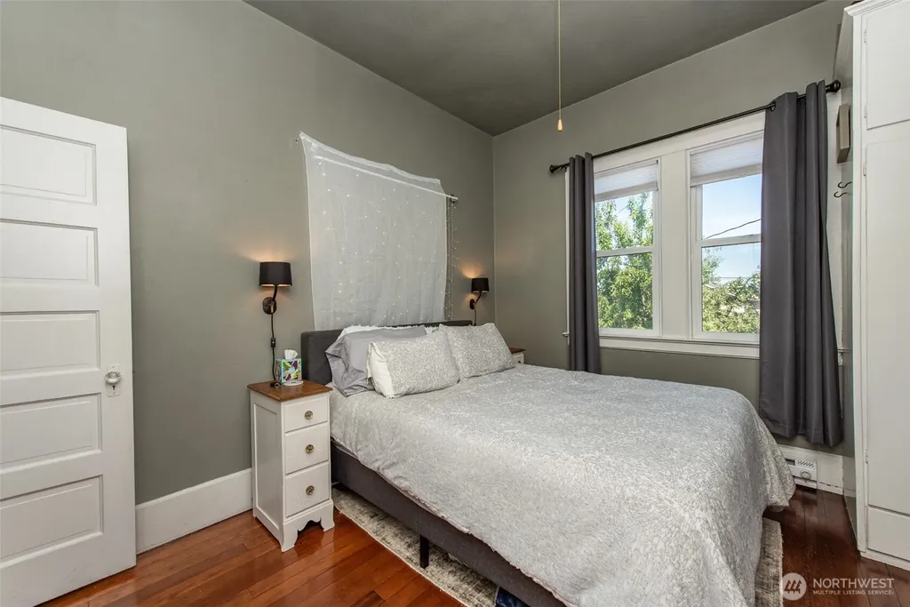 233 E 9th Street Port Angeles WA 98362