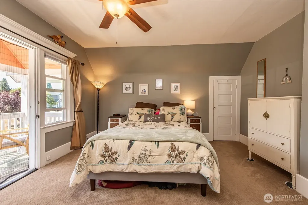 233 E 9th Street Port Angeles WA 98362