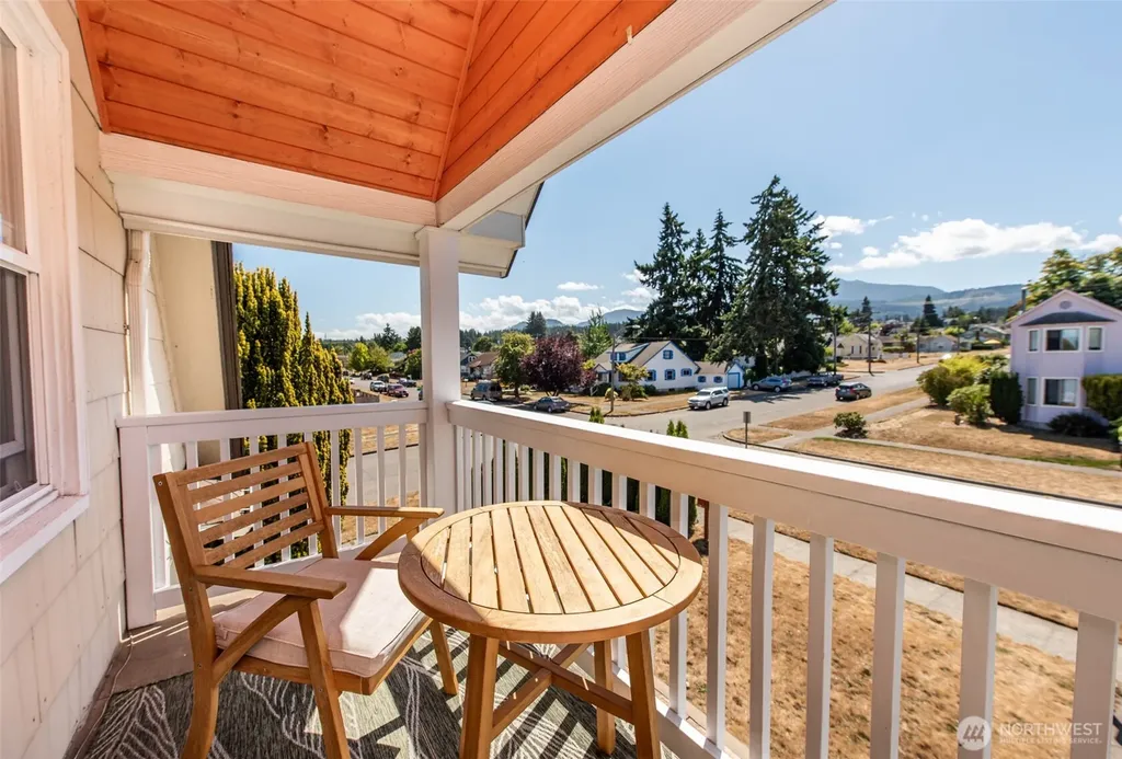 233 E 9th Street Port Angeles WA 98362