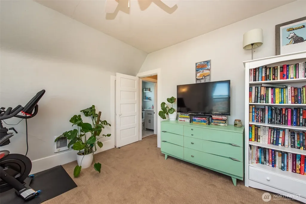 233 E 9th Street Port Angeles WA 98362