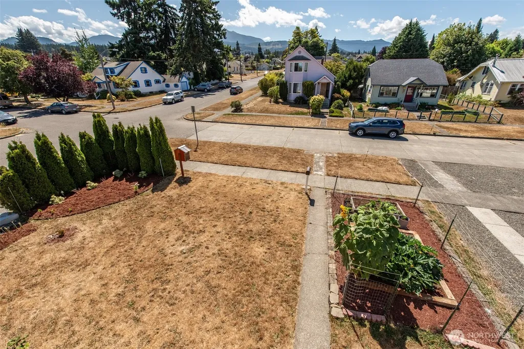 233 E 9th Street Port Angeles WA 98362