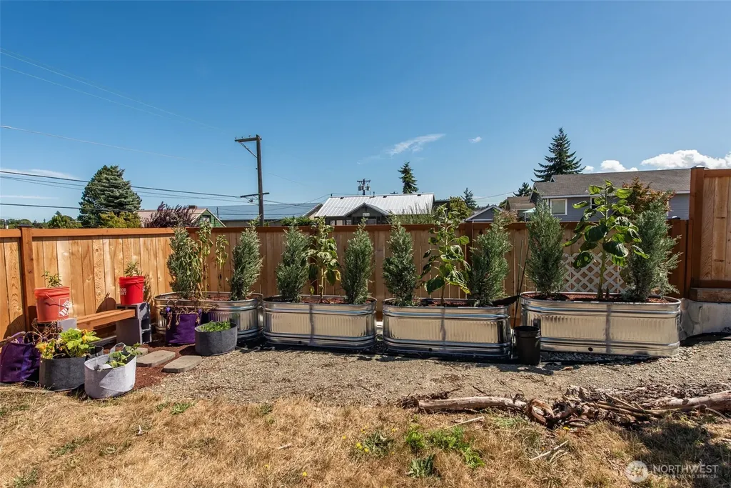 233 E 9th Street Port Angeles WA 98362