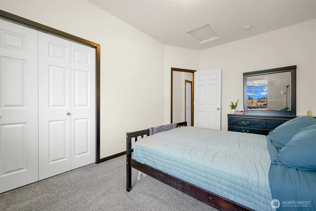 2270 Shea Street Lynden WA 98264