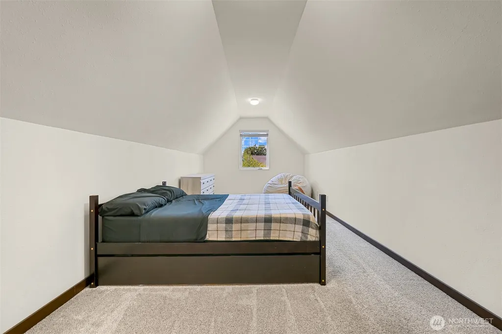 2270 Shea Street Lynden WA 98264