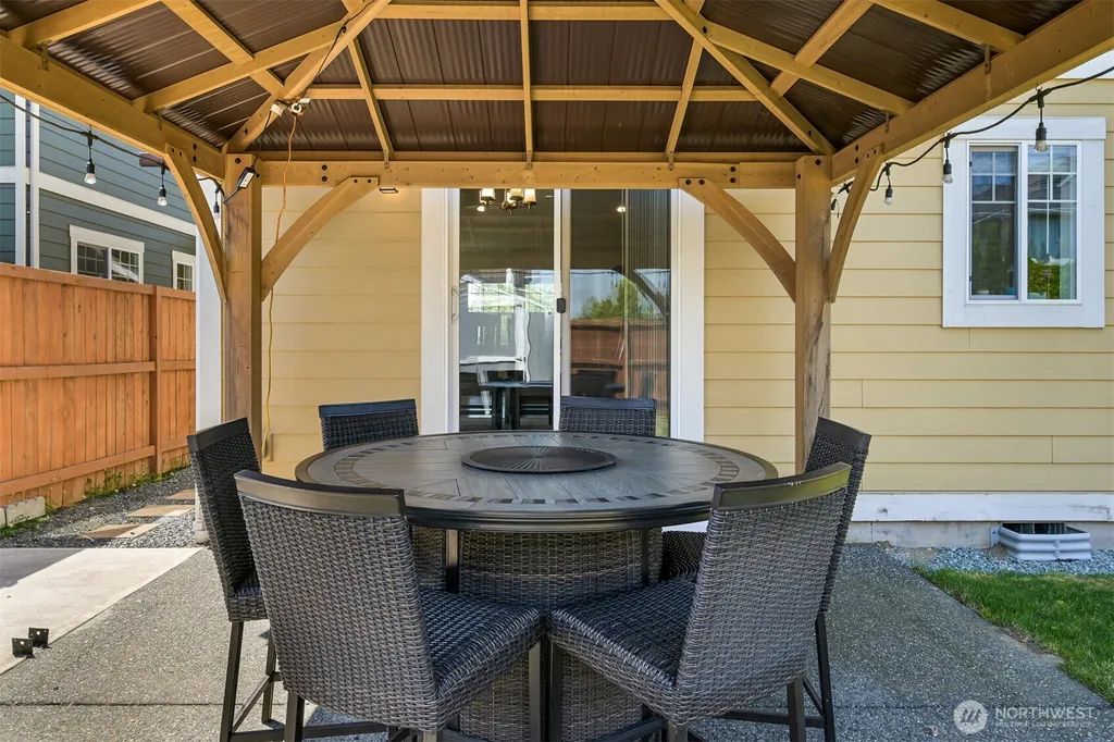 2270 Shea Street Lynden WA 98264