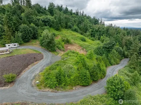 4135 Kamphouse Drive Sumas WA 98295
