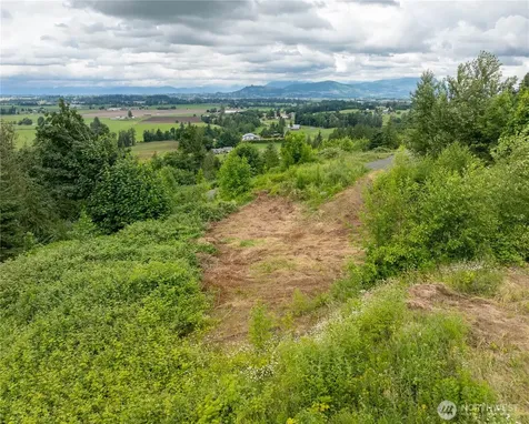 4135 Kamphouse Drive Sumas WA 98295