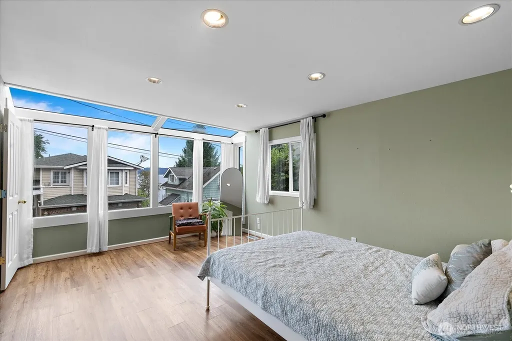 16917 SE 38th Place Bellevue WA 98008