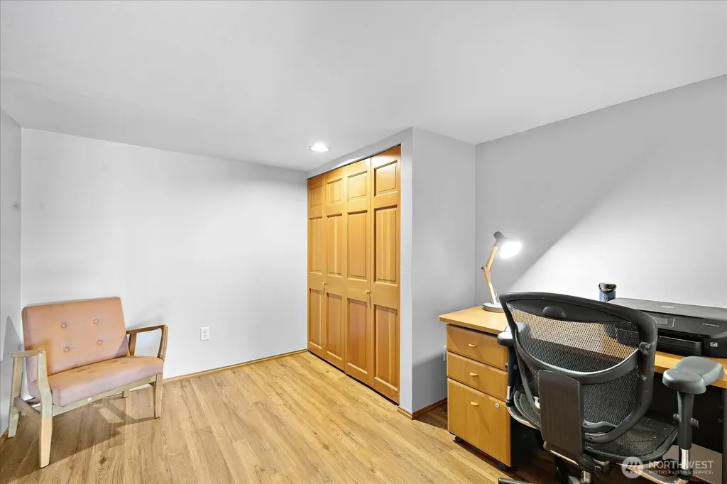 16917 SE 38th Place Bellevue WA 98008