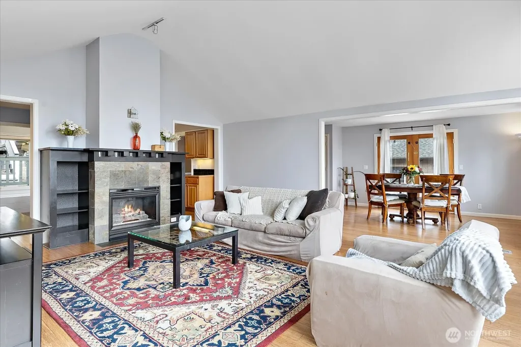 16917 SE 38th Place Bellevue WA 98008