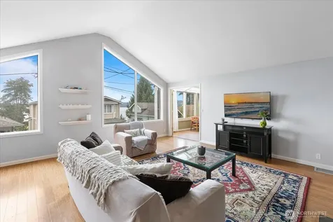 16917 SE 38th Place Bellevue WA 98008