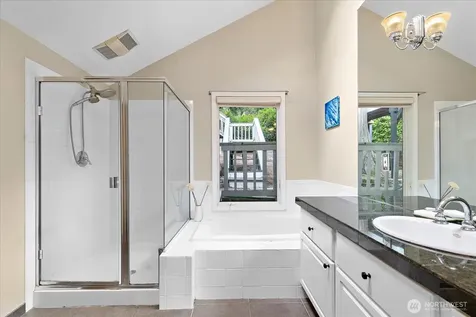 16917 SE 38th Place Bellevue WA 98008