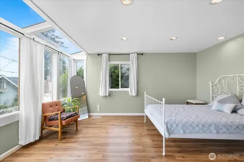 16917 SE 38th Place Bellevue WA 98008