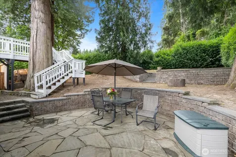 16917 SE 38th Place Bellevue WA 98008