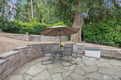 16917 SE 38th Place Bellevue WA 98008