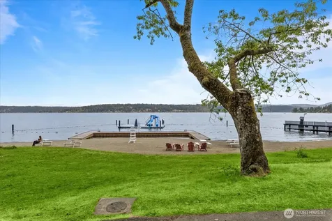 16917 SE 38th Place Bellevue WA 98008