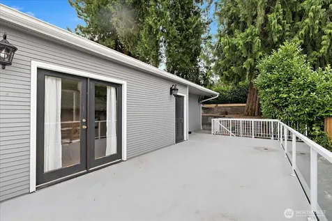 16917 SE 38th Place Bellevue WA 98008