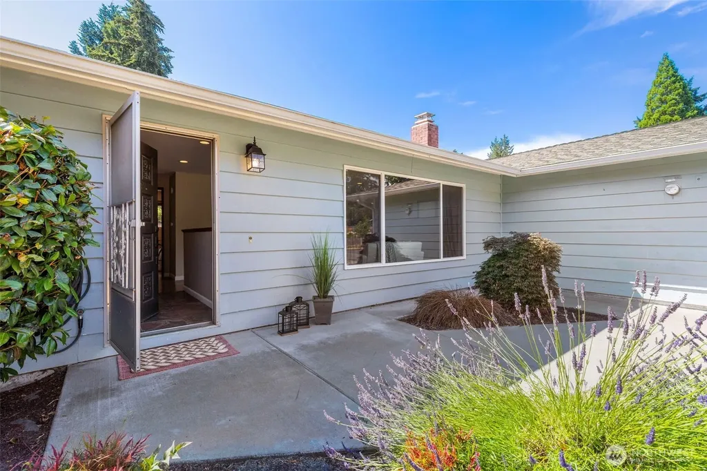 3611 Jack Pine Drive Bremerton WA 98310