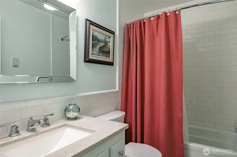 8209 Comox Road Birch Bay WA 98230