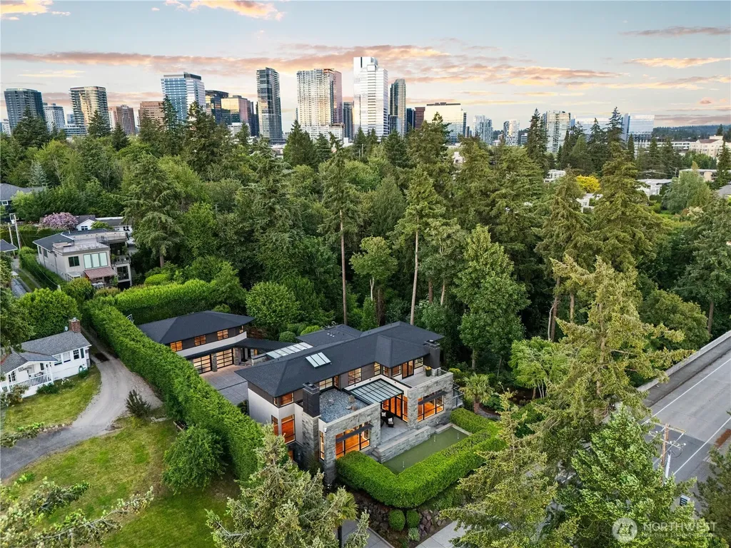 9632 Lake Washington Boulevard NE Bellevue WA 98004