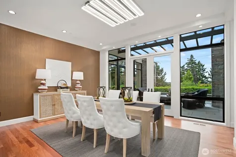 9632 Lake Washington Boulevard NE Bellevue WA 98004