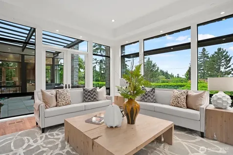 9632 Lake Washington Boulevard NE Bellevue WA 98004
