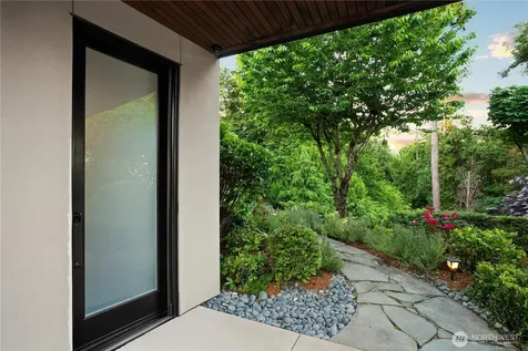 9632 Lake Washington Boulevard NE Bellevue WA 98004