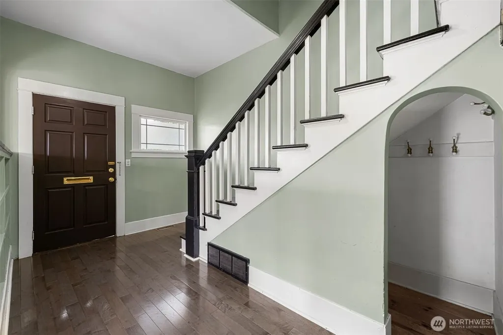 409 S 34th Street Tacoma WA 98418