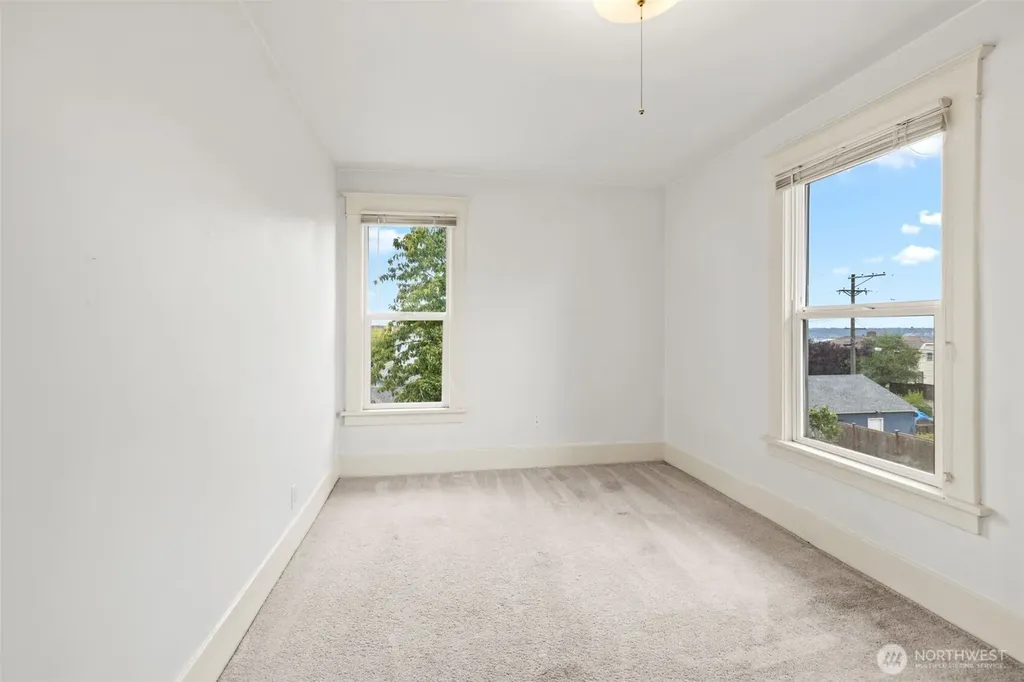 409 S 34th Street Tacoma WA 98418