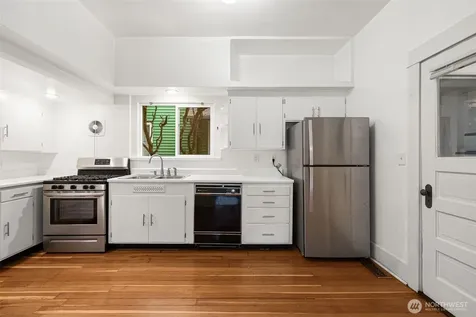 409 S 34th Street Tacoma WA 98418