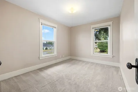 409 S 34th Street Tacoma WA 98418