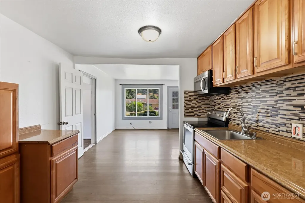 13441 10th Avenue S Burien WA 98168