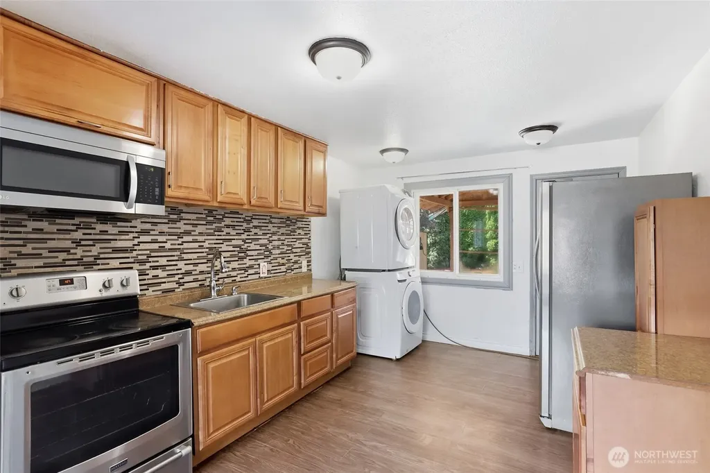 13441 10th Avenue S Burien WA 98168