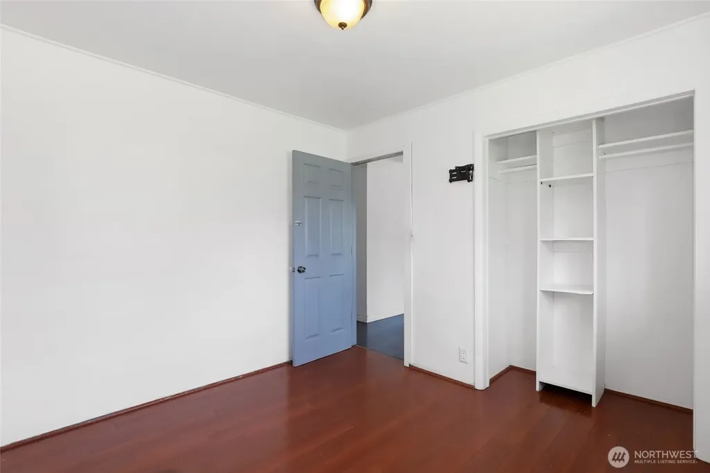 13441 10th Avenue S Burien WA 98168
