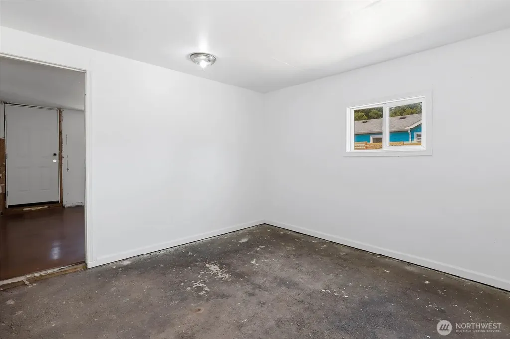 13441 10th Avenue S Burien WA 98168