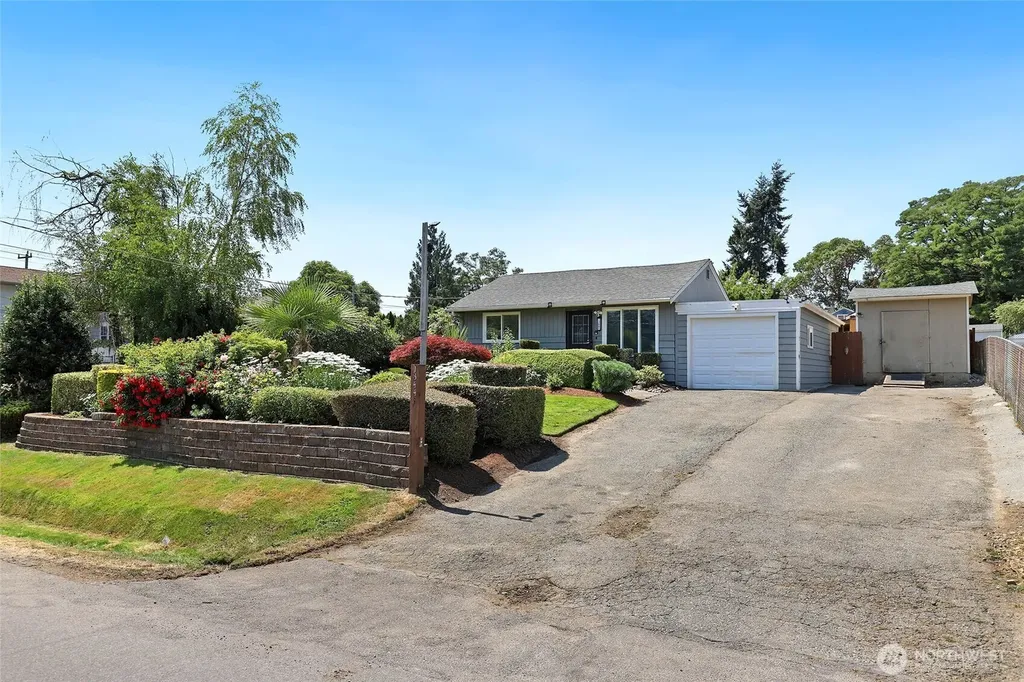 13441 10th Avenue S Burien WA 98168