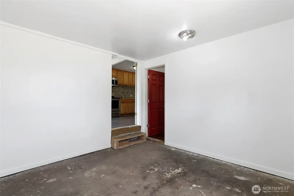 13441 10th Avenue S Burien WA 98168