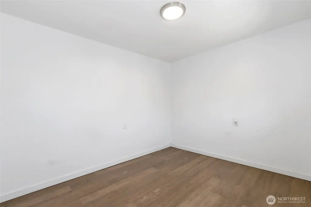 13441 10th Avenue S Burien WA 98168