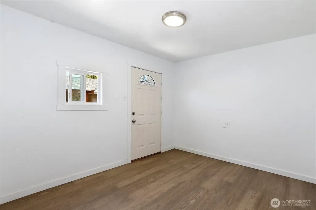 13441 10th Avenue S Burien WA 98168