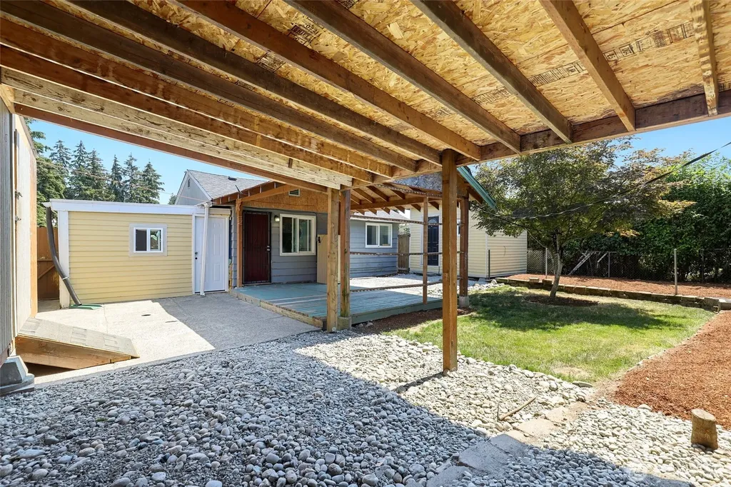 13441 10th Avenue S Burien WA 98168