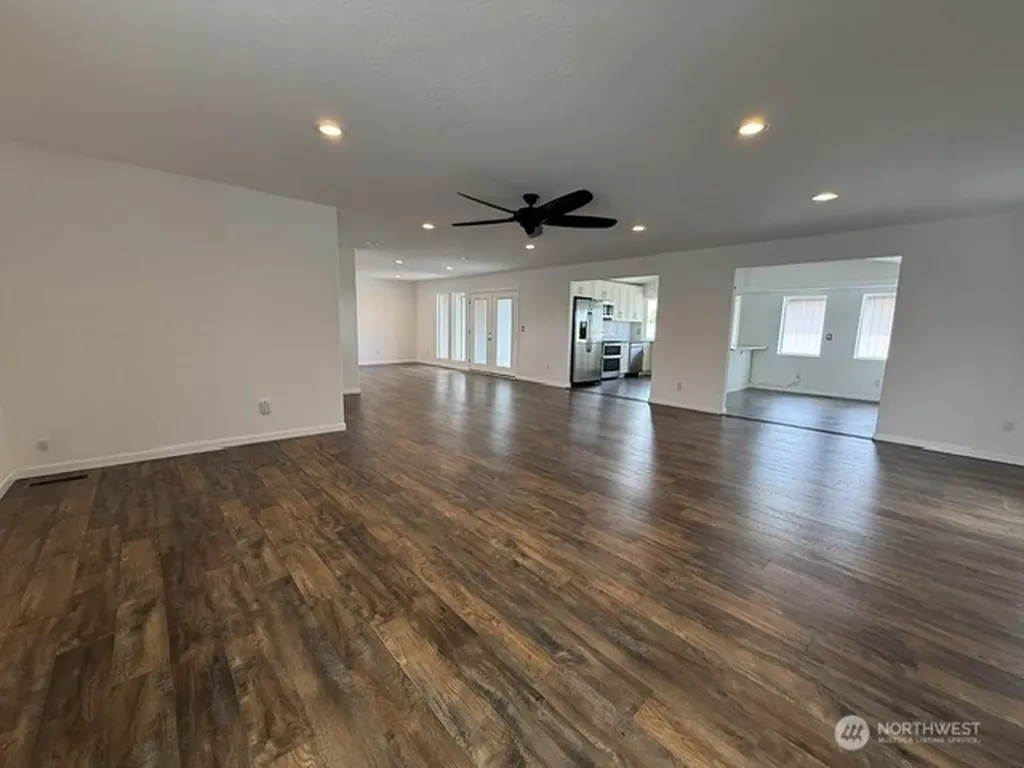 10946 NE 5.2 Road Moses Lake WA 98837