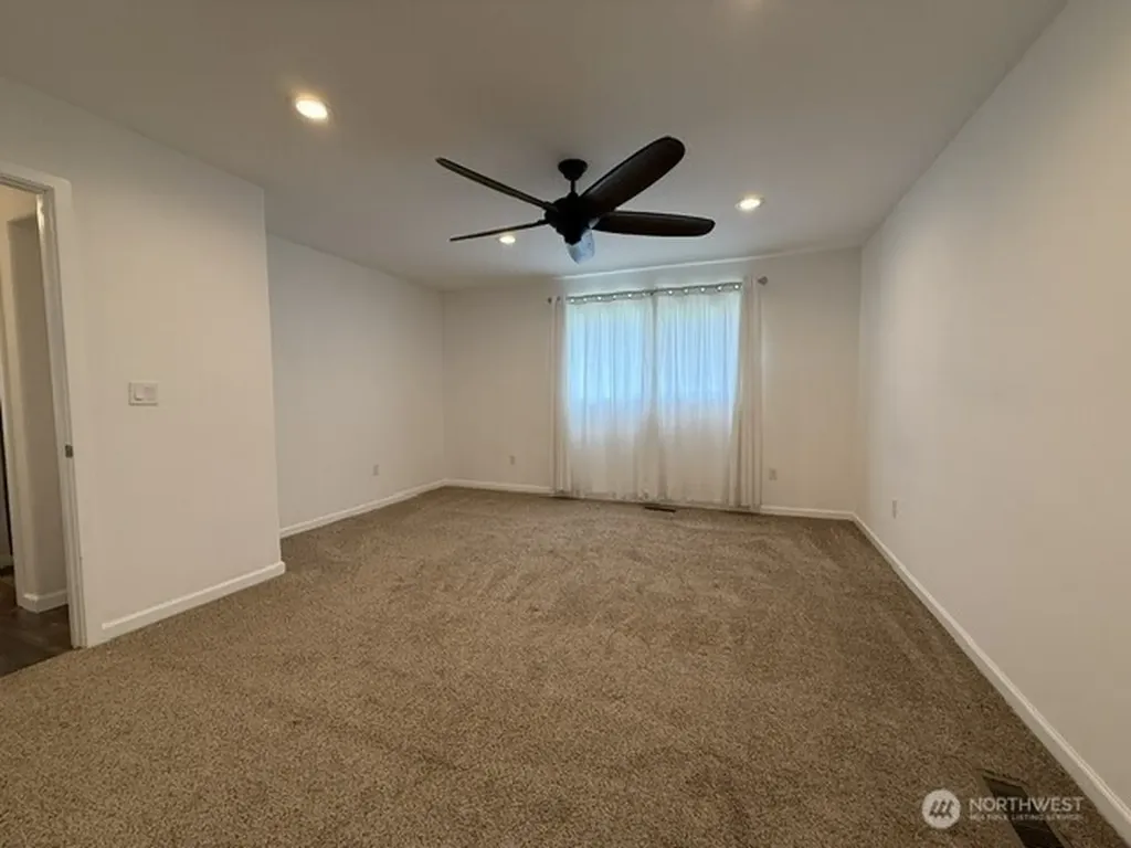 10946 NE 5.2 Road Moses Lake WA 98837