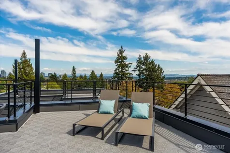4122 Burke Avenue N Seattle WA 98103