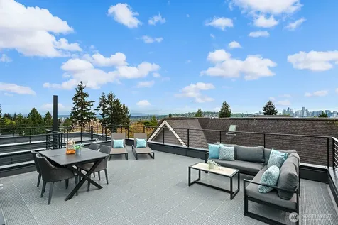 4122 Burke Avenue N Seattle WA 98103