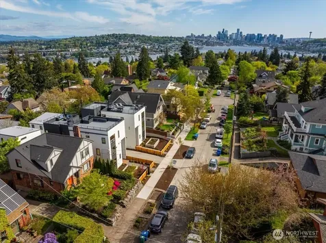 4122 Burke Avenue N Seattle WA 98103