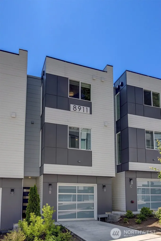 8911 NE 173rd Place Bothell WA 98011