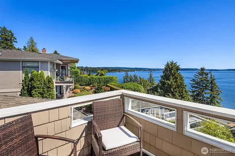 8203 NE Juanita Drive Kirkland WA 98033