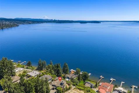 8203 NE Juanita Drive Kirkland WA 98033
